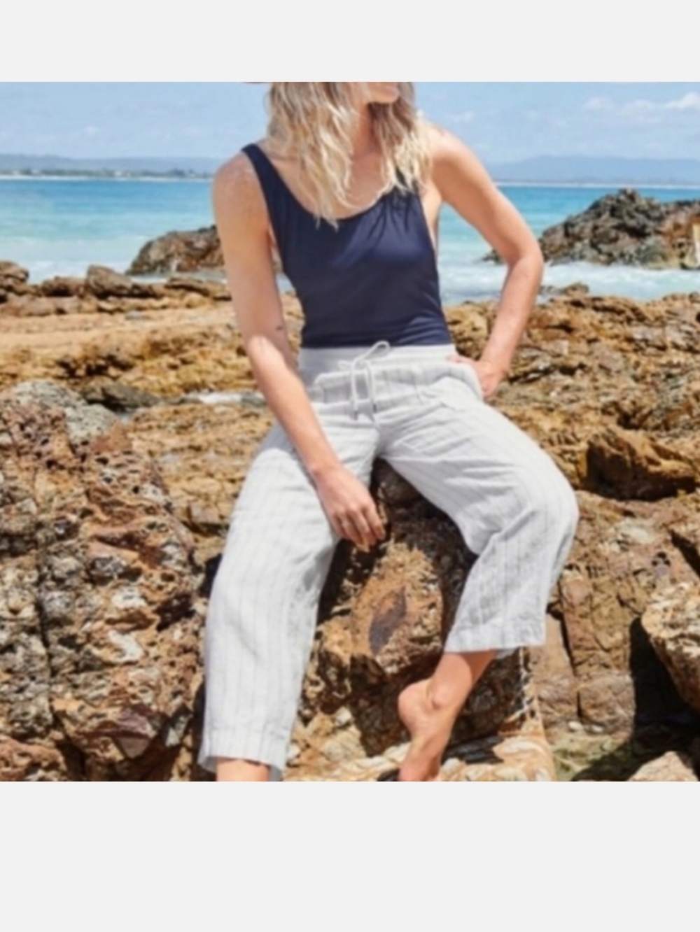 Athleta White Striped Linen Cropped Pants Size 6